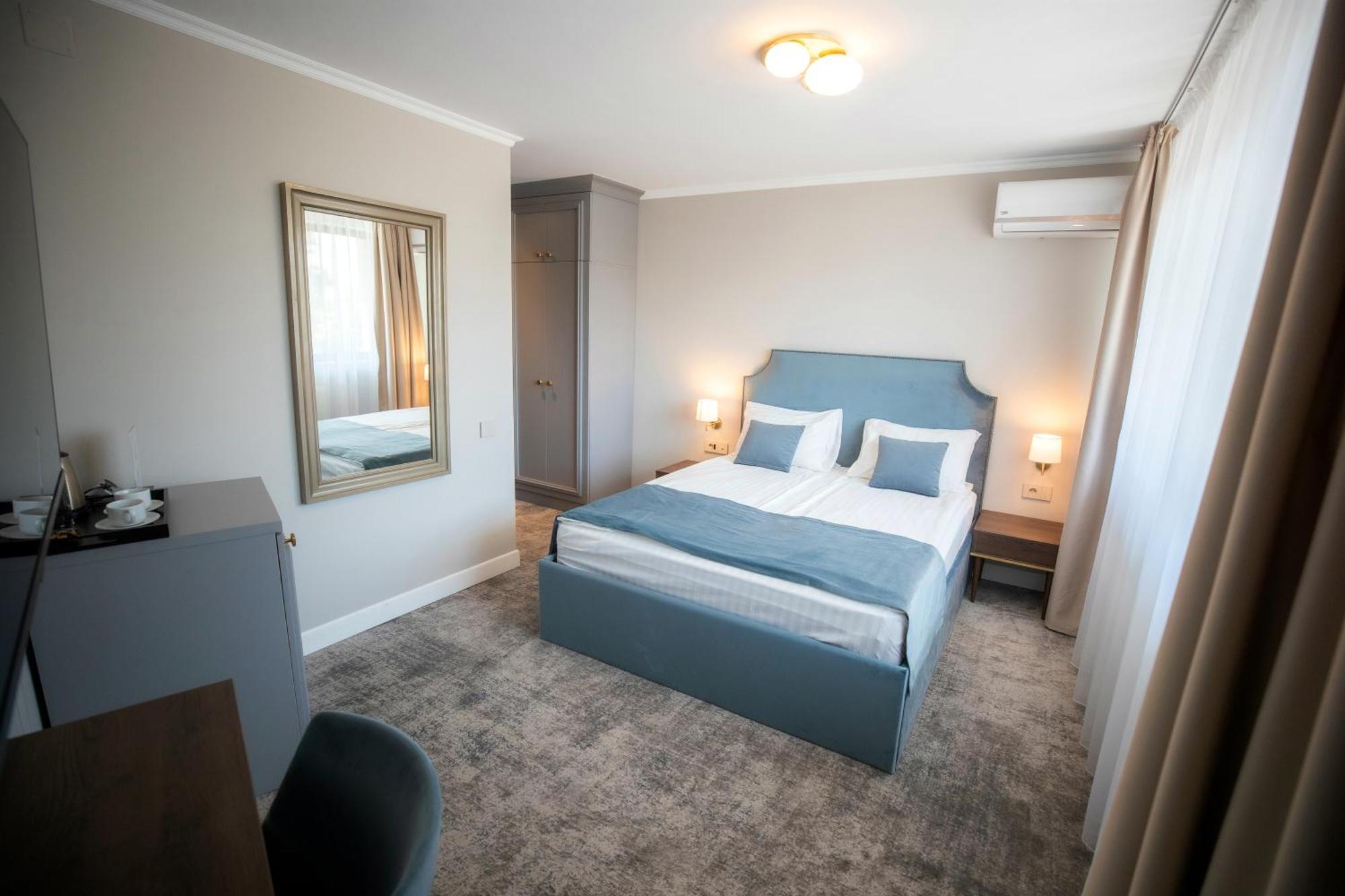 Hotel Meridian クルージュ＝ナポカ エクステリア 写真