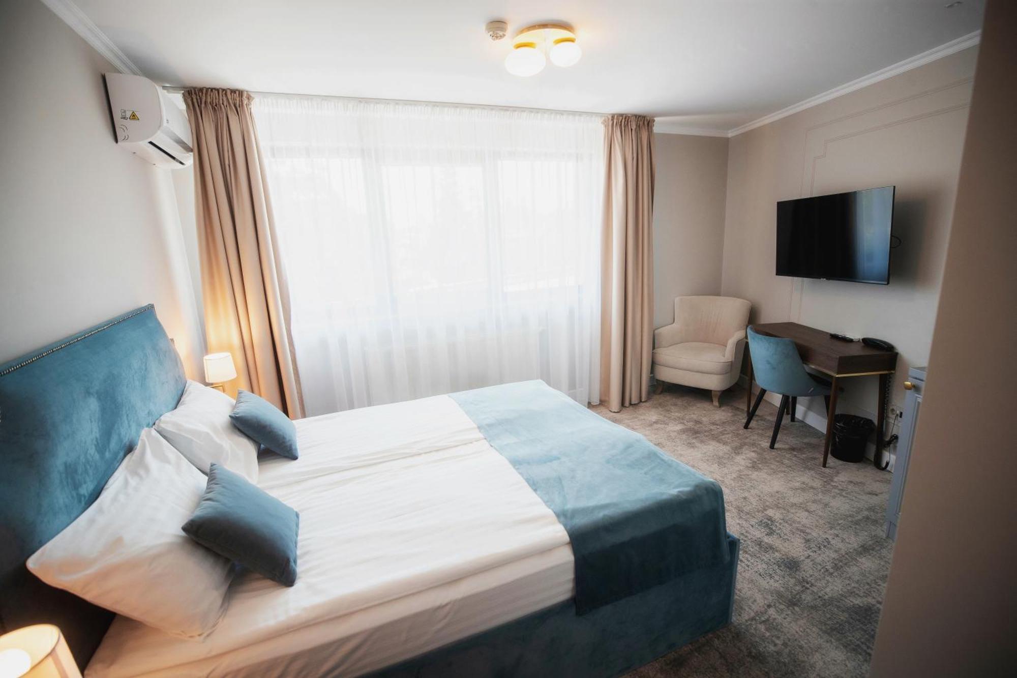 Hotel Meridian クルージュ＝ナポカ エクステリア 写真