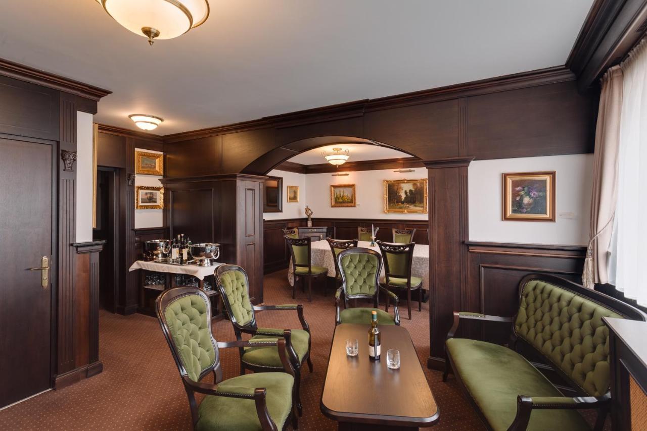 Hotel Meridian クルージュ＝ナポカ エクステリア 写真